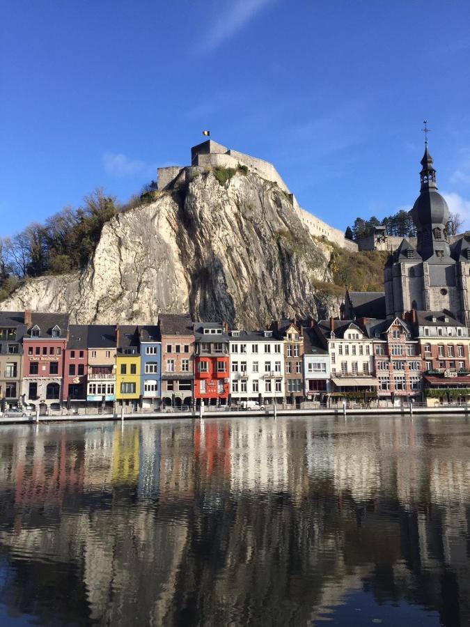 Les Voisins De Mr Sax Hotel Dinant Exterior photo